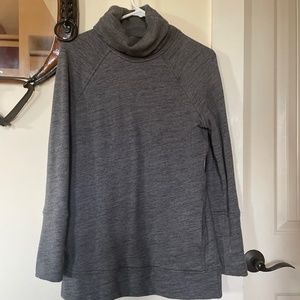 Lululemon sweatshirt